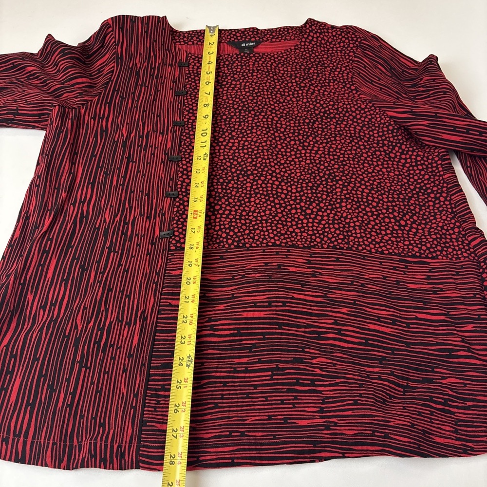 Ali Miles Artsy Red/Black Double Print Blouse W/Unique Buttons Size XL - Picture 9 of 11